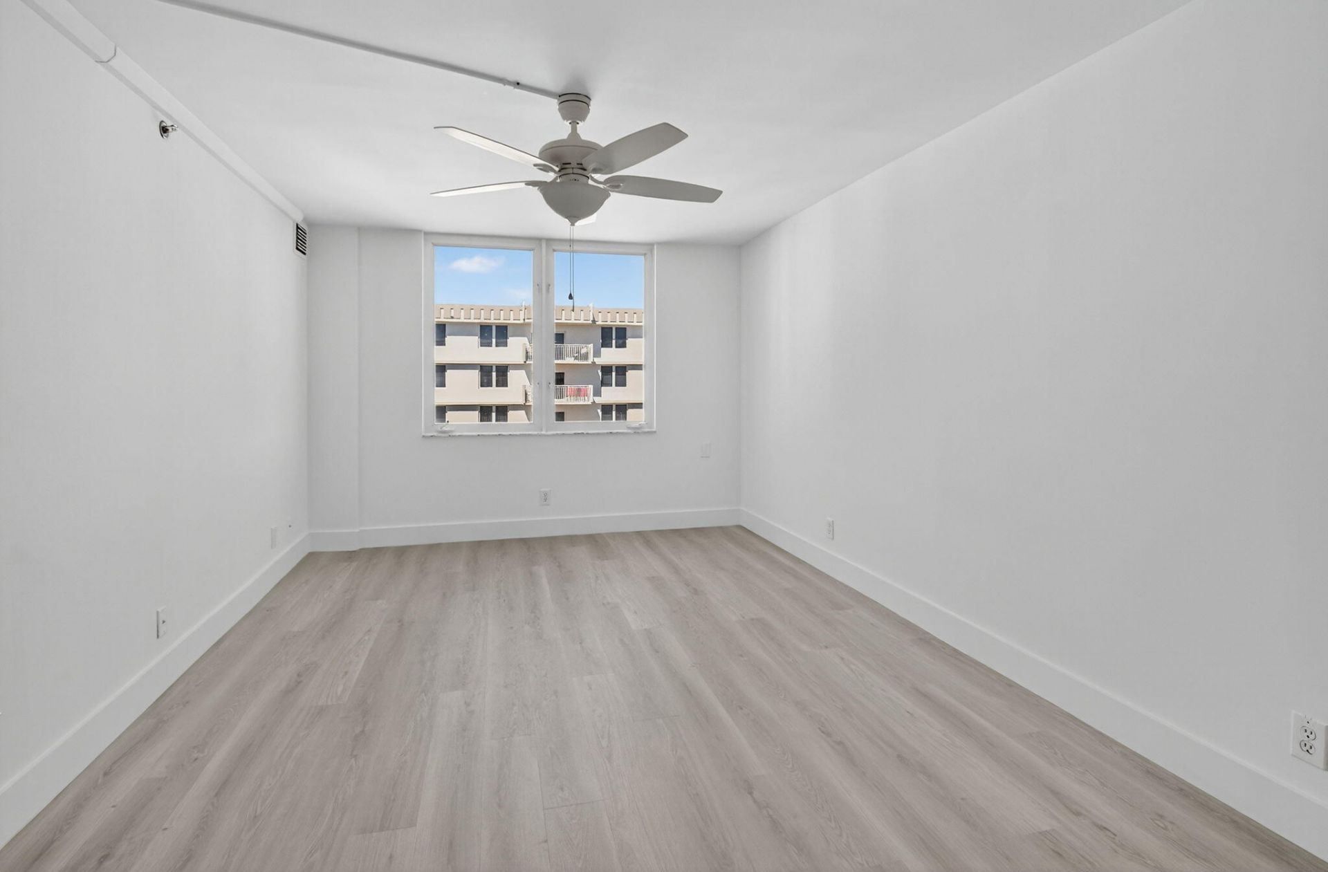 3221 S Ocean Boulevard, Unit 908, Highland Beach, FL 33487 Photo
