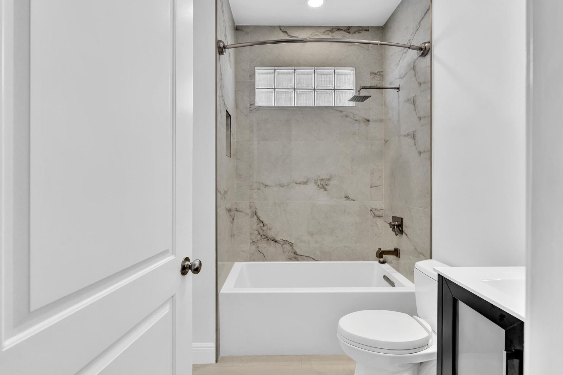 8126 Valhalla Drive, Delray Beach, FL 33446 Photo