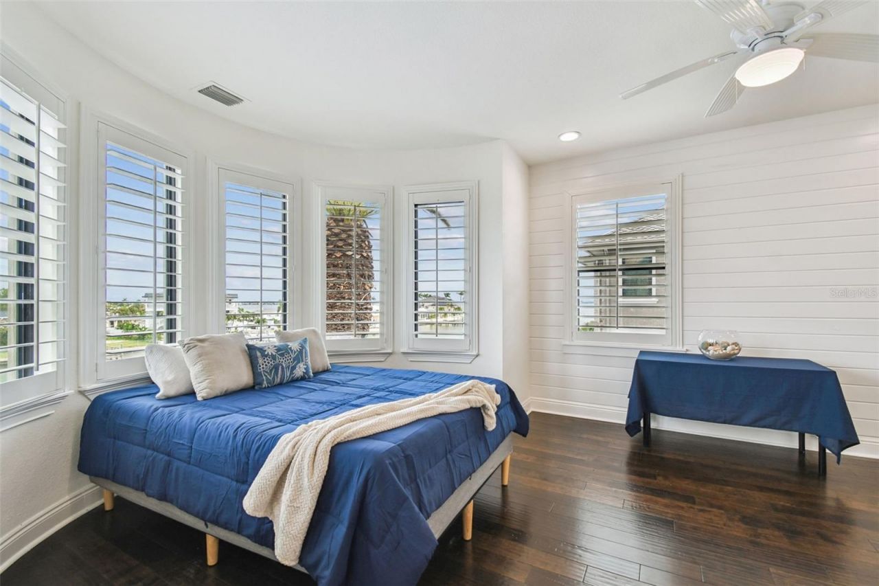 5405 Leilani Drive, Saint Pete Beach, FL 33706 Photo