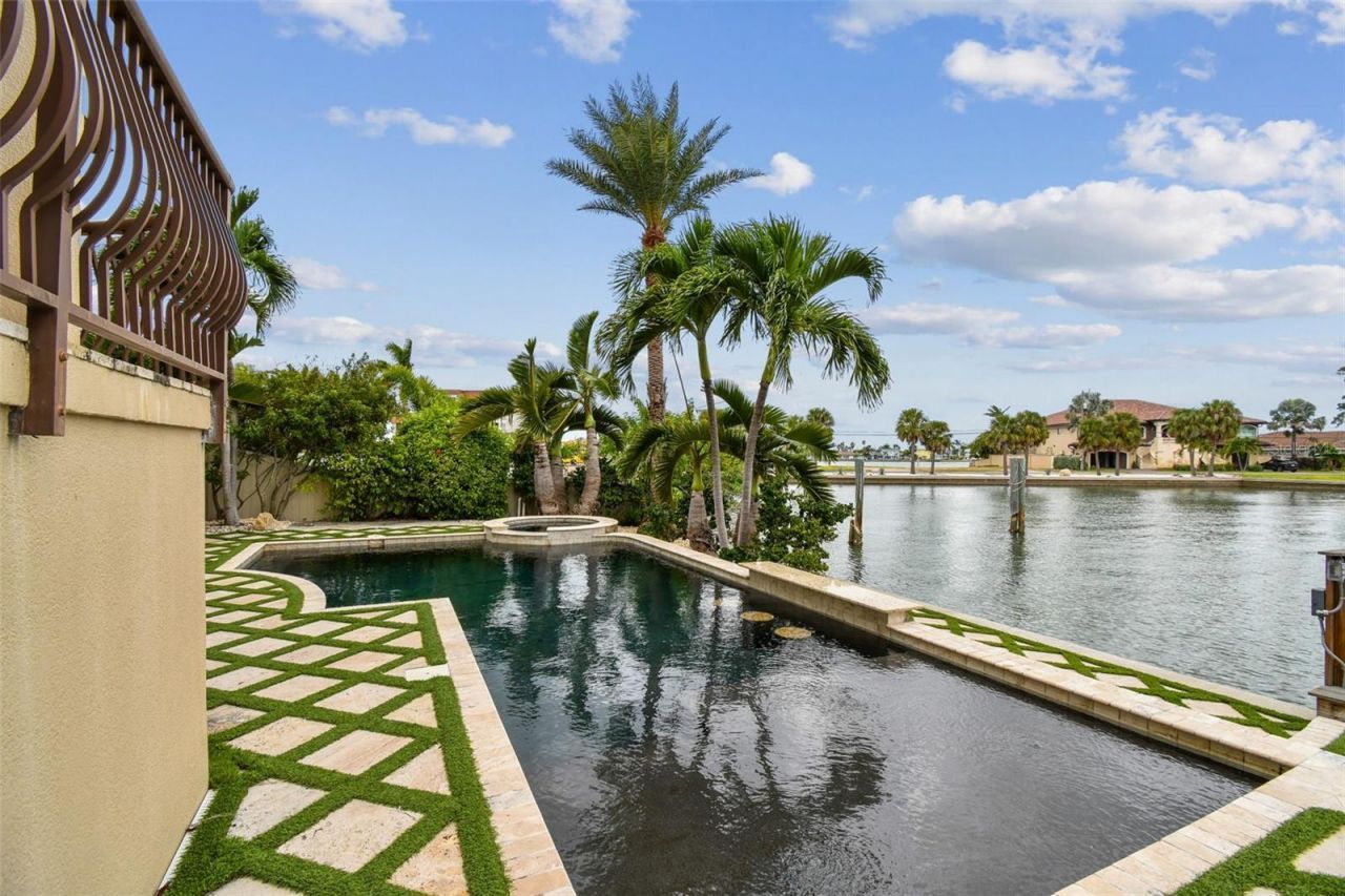 5405 Leilani Drive, Saint Pete Beach, FL 33706 Photo