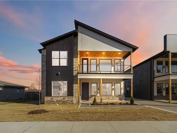 816 NW 11th Street, Bentonville, AR 72712