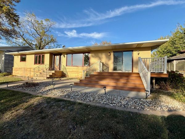 146 Washington Avenue, Alden, MN 56009