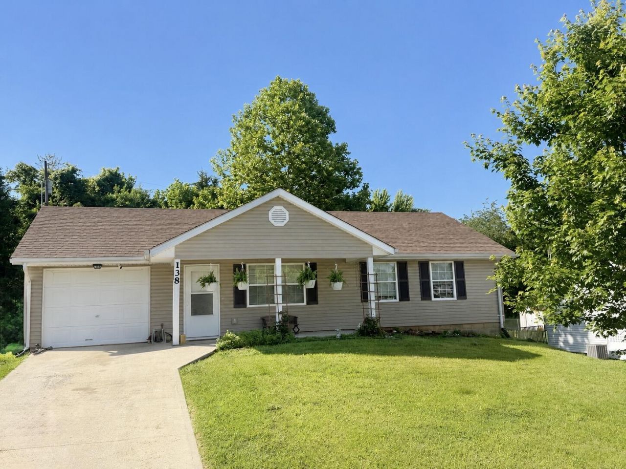 138 Sycamore Trail, Somerset, KY 42501 Main Photo