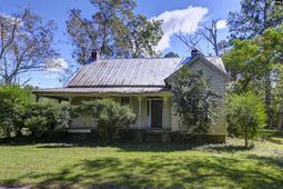 2045 Derrick Hollow Road photo 4