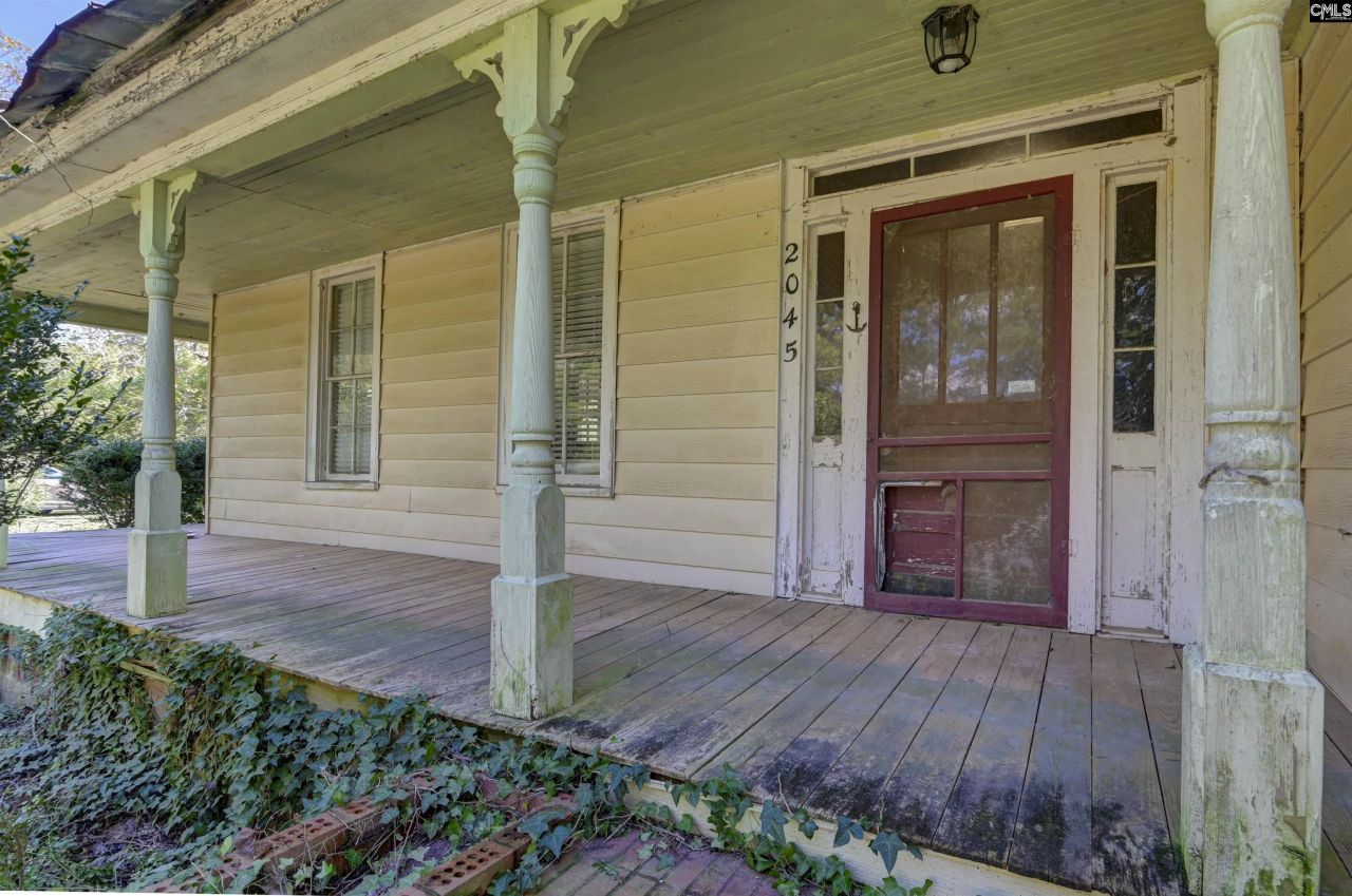 2045 Derrick Hollow Road Photo 4