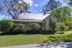 2045 Derrick Hollow Road photo 4