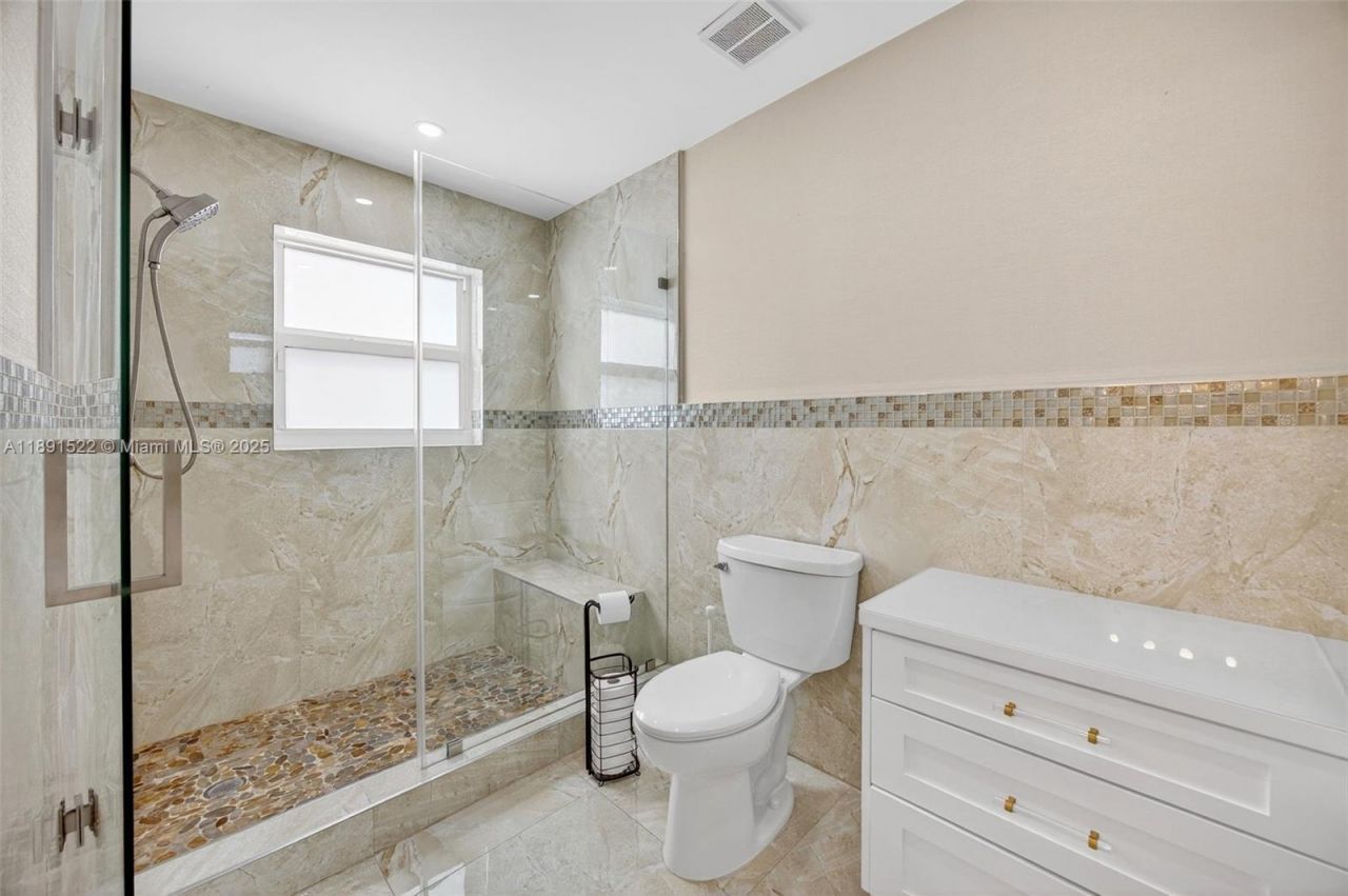 13280 SW 39th Ter, Miami, FL 33175 Photo