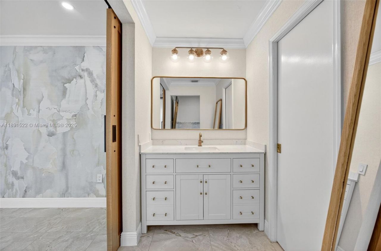 13280 SW 39th Ter, Miami, FL 33175 Photo