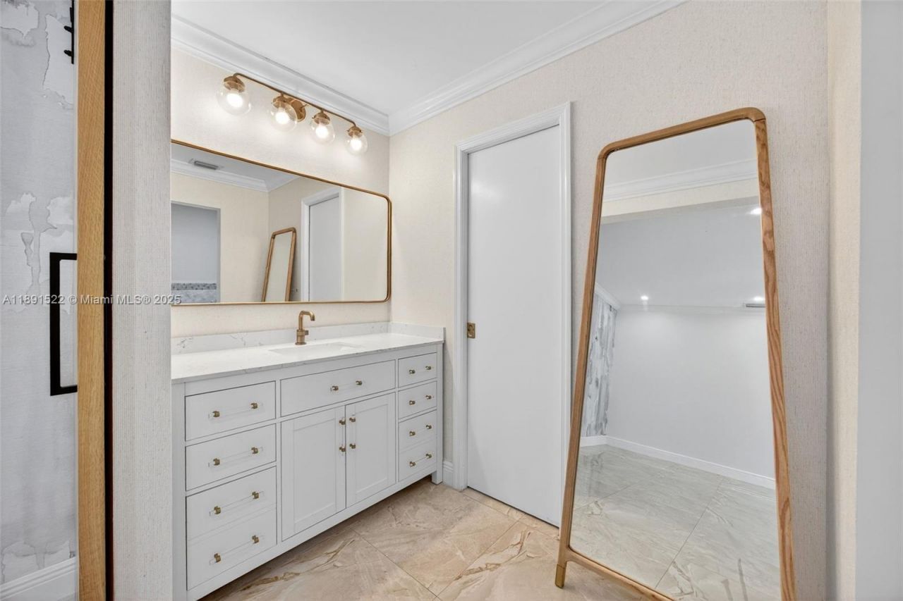 13280 SW 39th Ter, Miami, FL 33175 Photo