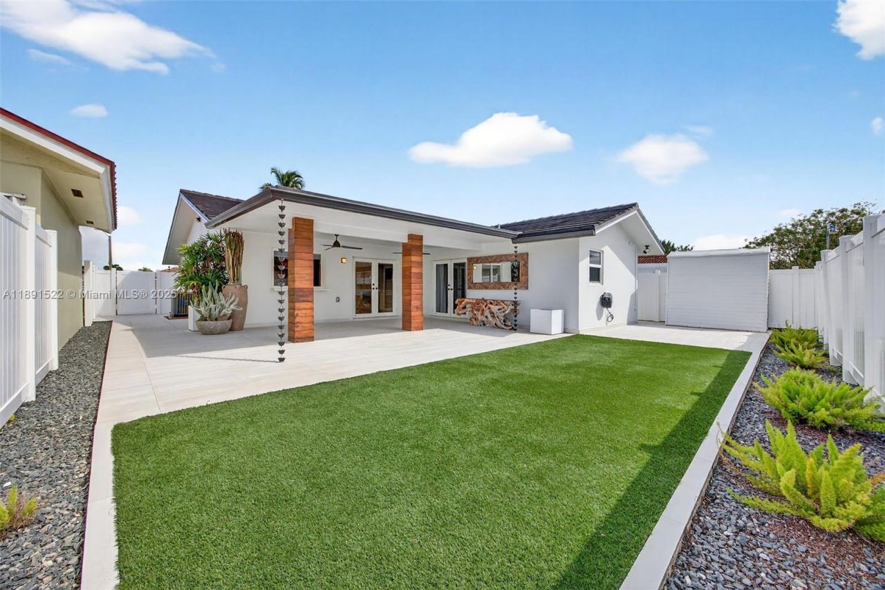 13280 SW 39th Ter, Miami, FL 33175 Photo