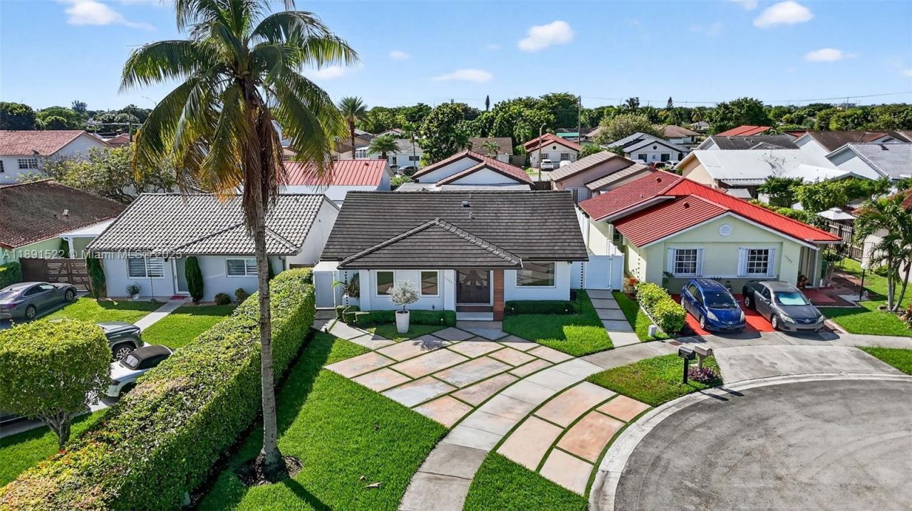13280 SW 39th Ter, Miami, FL 33175 Photo