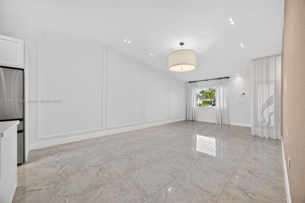 13280 SW 39th Ter, Miami, FL 33175 Photo