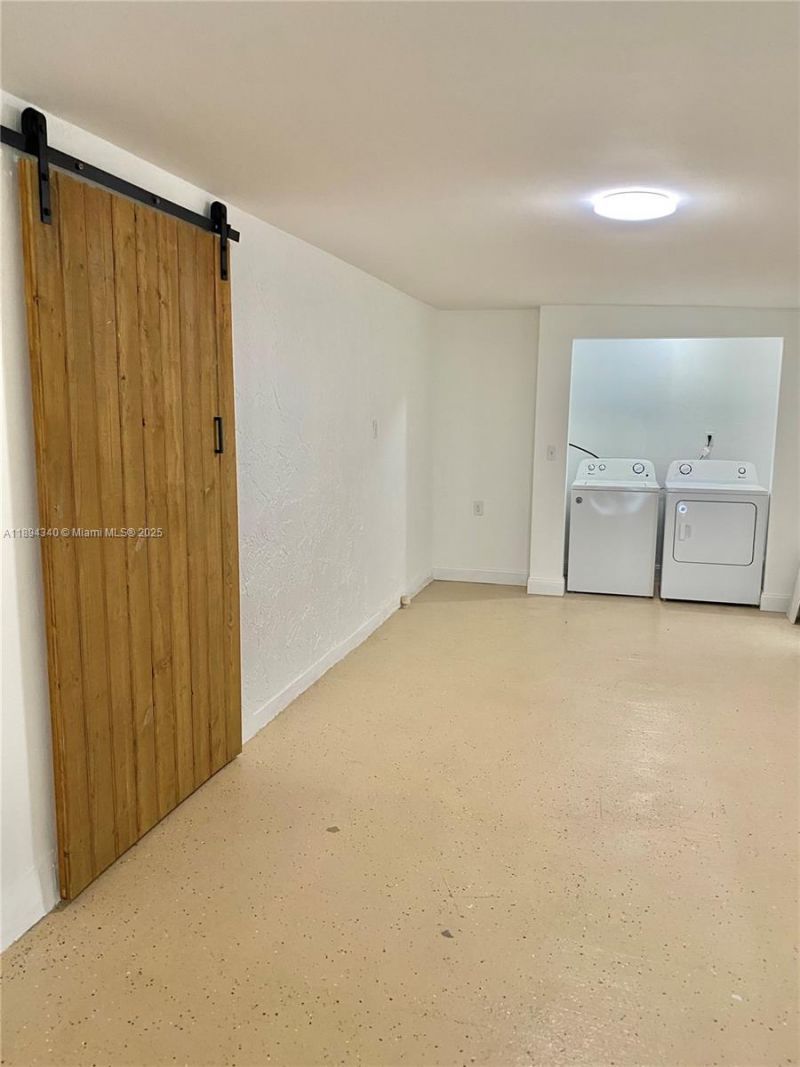 12 S Andros Rd, Key Largo, FL 33037 Photo