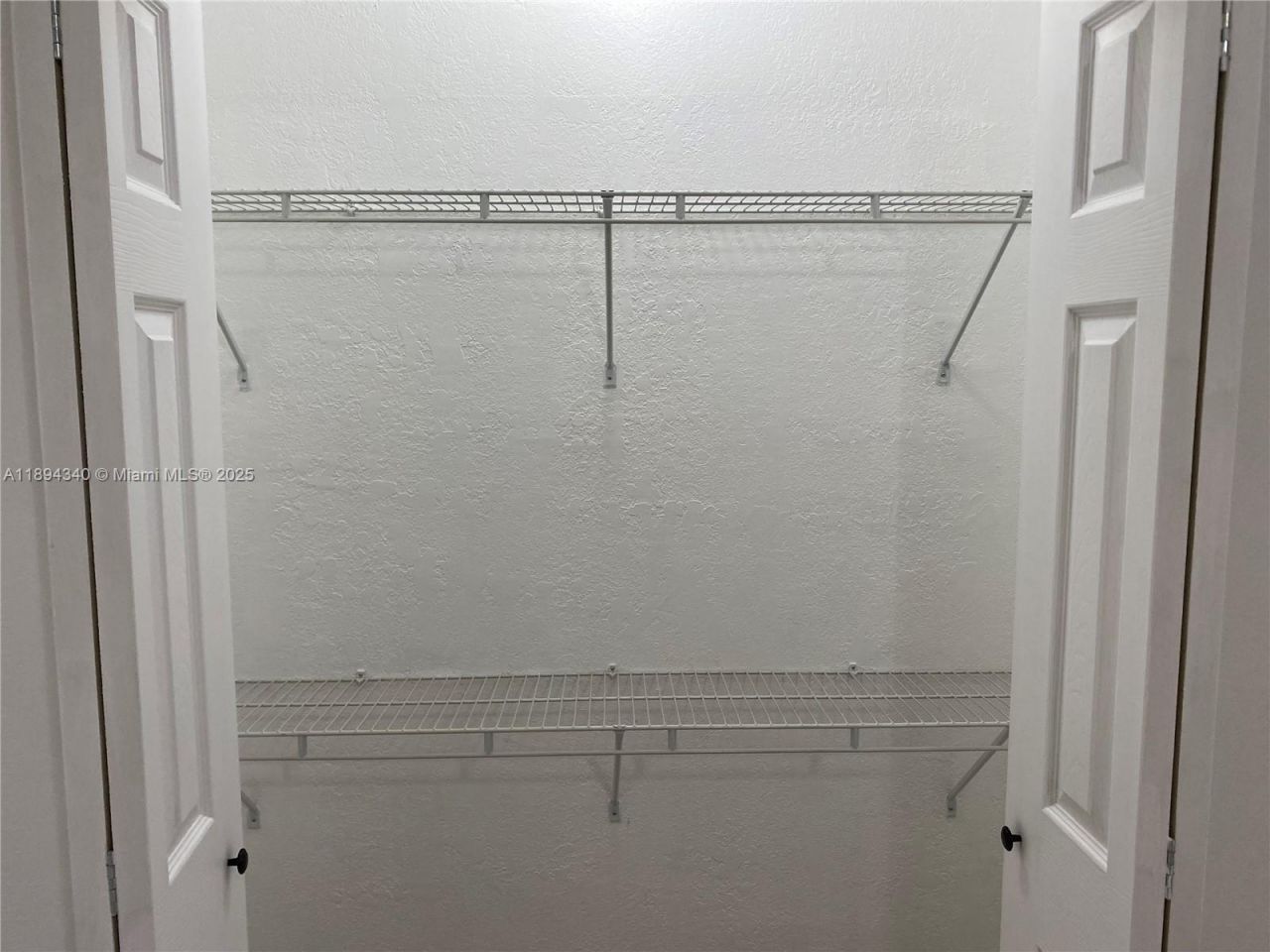 12 S Andros Rd, Key Largo, FL 33037 Photo