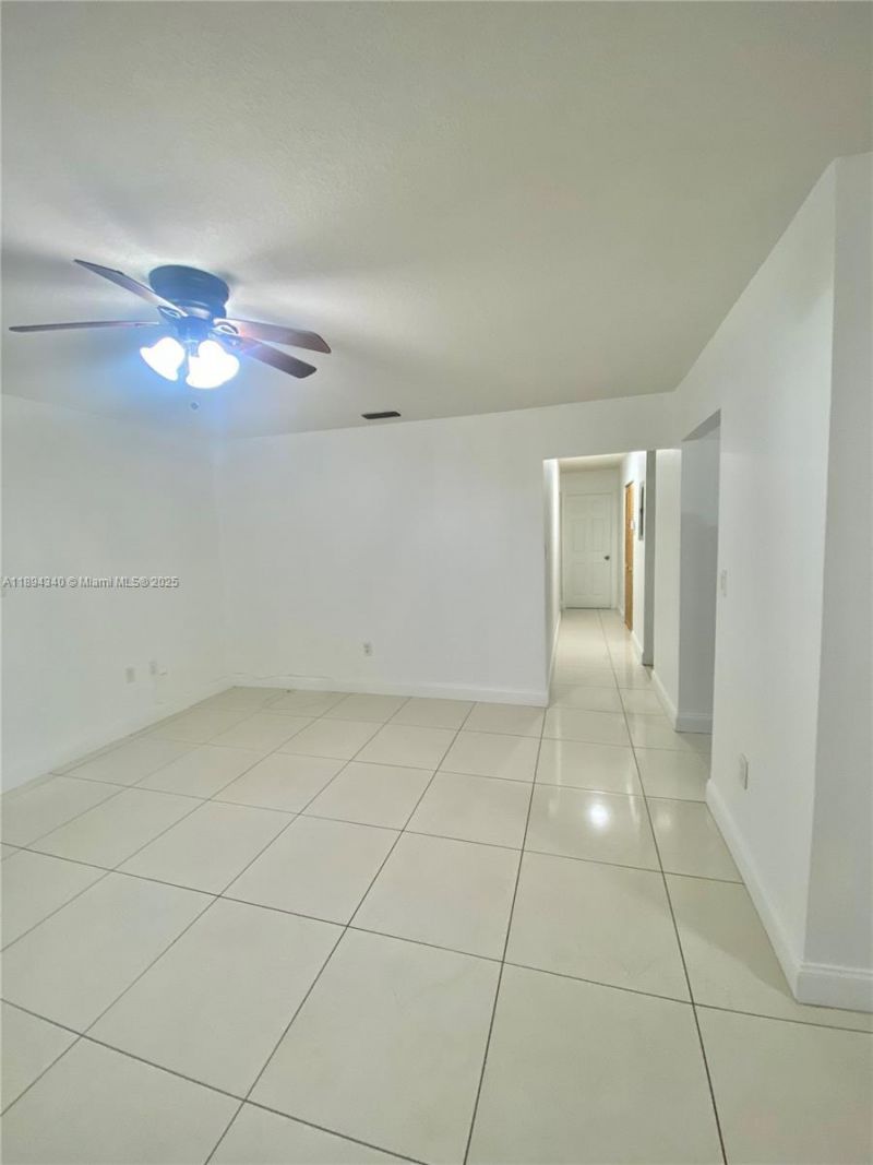 12 S Andros Rd, Key Largo, FL 33037 Photo