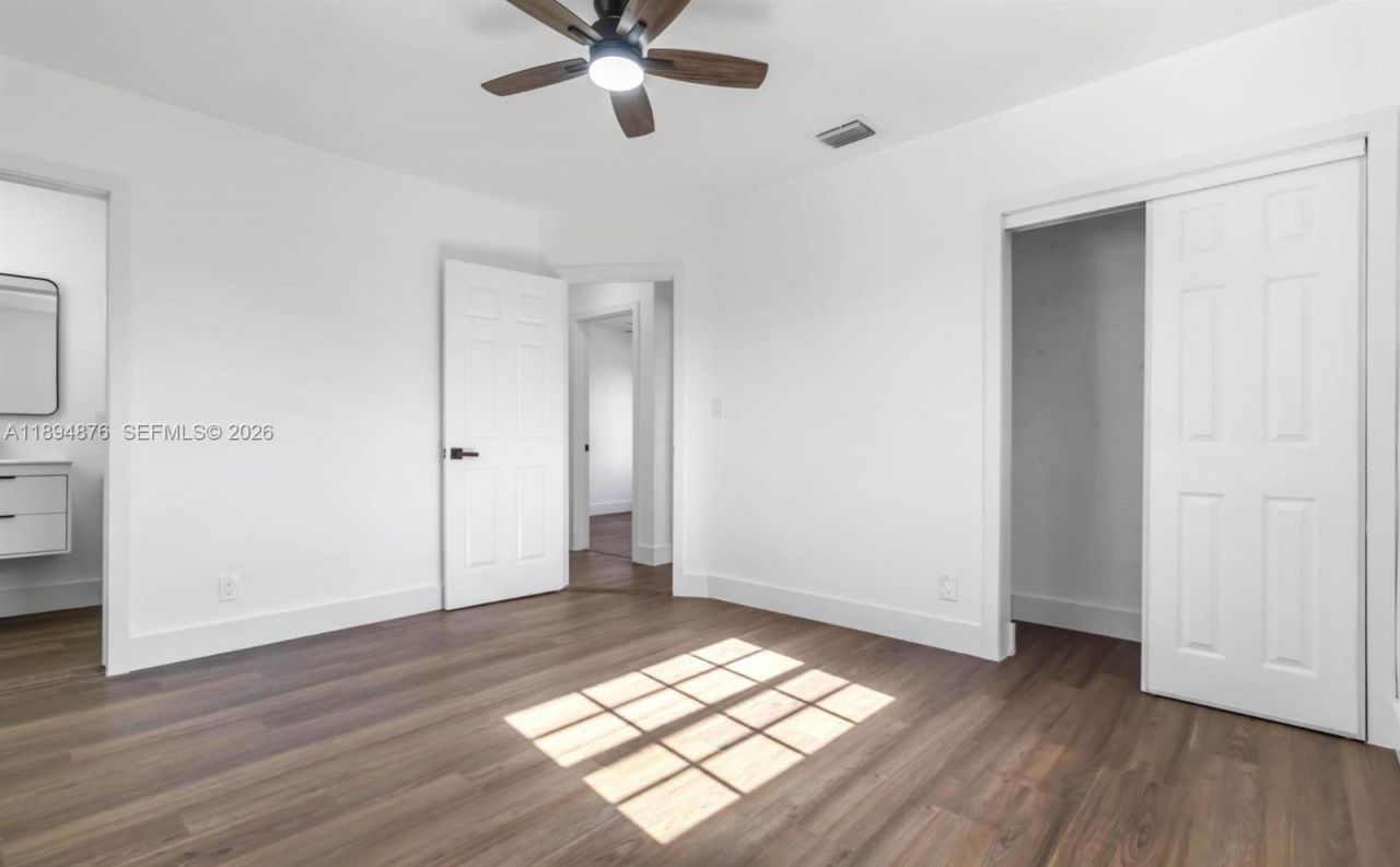 2411 SW 50th Ter, Fort Lauderdale, FL 33317 Photo