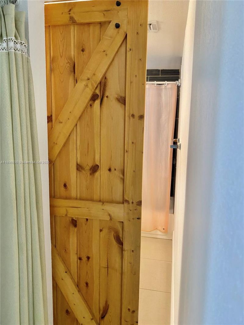 12 S Andros Rd, Key Largo, FL 33037 Photo