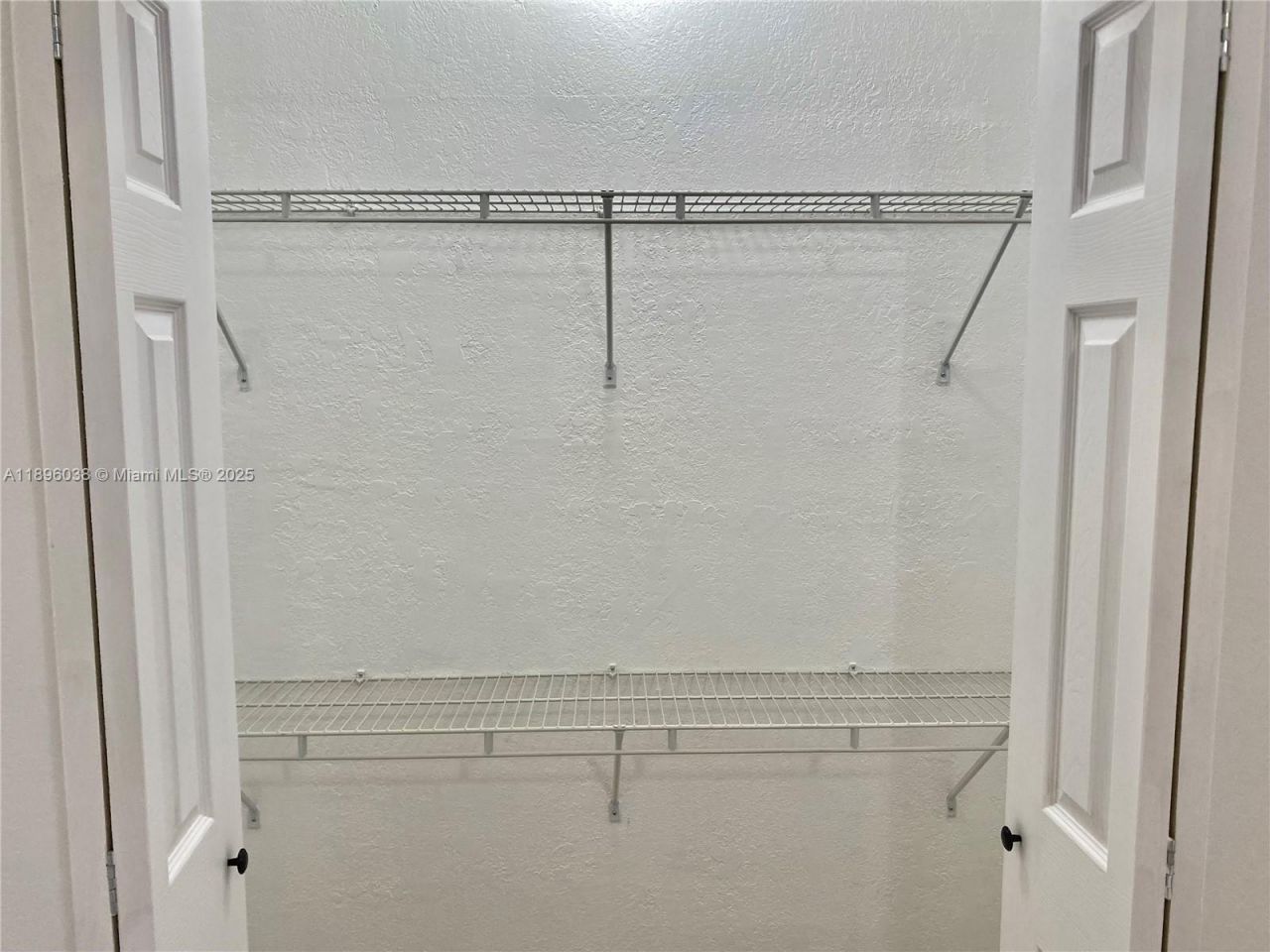 12 S Andros Rd, Key Largo, FL 33037 Photo