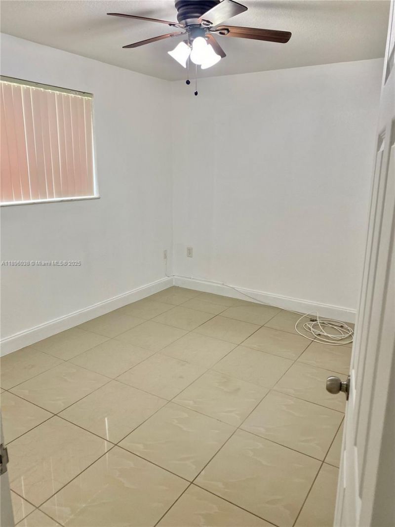 12 S Andros Rd, Key Largo, FL 33037 Photo