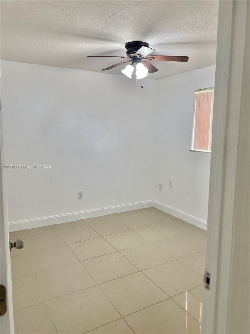 12 S Andros Rd, Key Largo, FL 33037 Photo