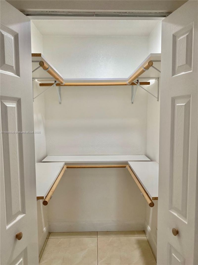 12 S Andros Rd, Key Largo, FL 33037 Photo