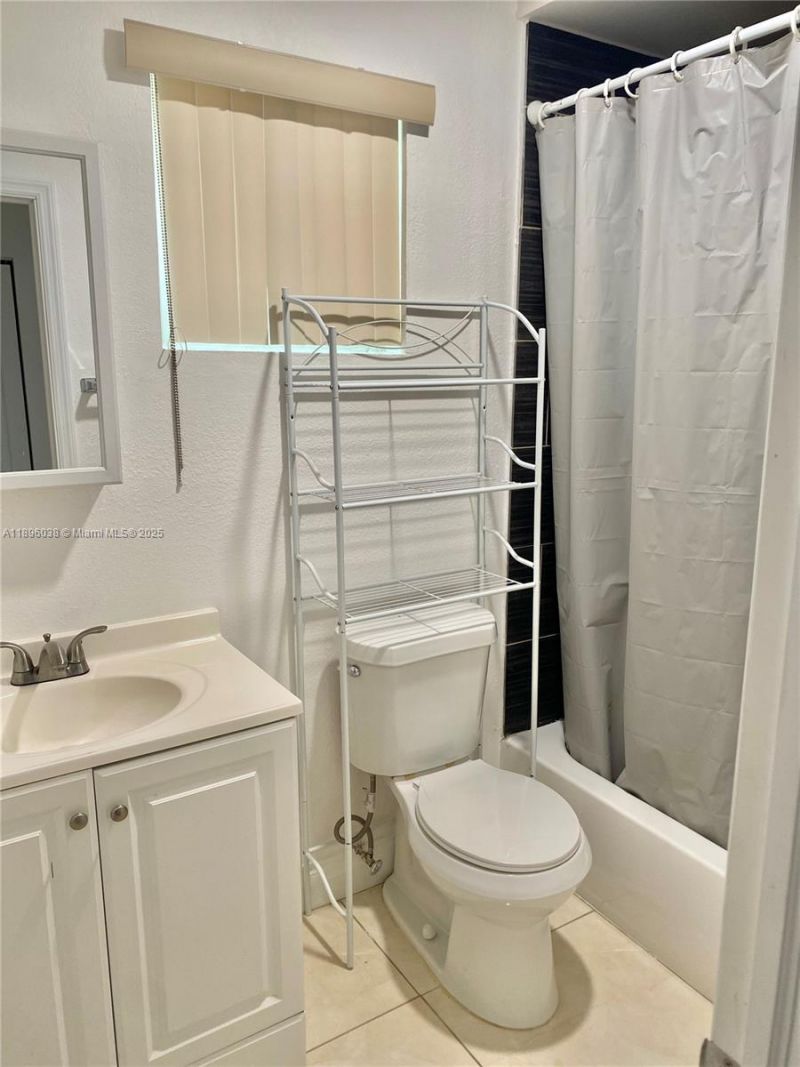 12 S Andros Rd, Key Largo, FL 33037 Photo