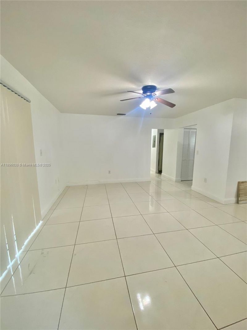 12 S Andros Rd, Key Largo, FL 33037 Photo