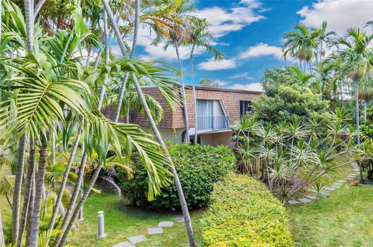 15389 S Dixie Hwy 25 Hwy, Palmetto Bay, FL 33157 Photo