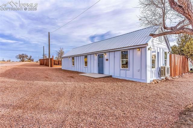 312 Fremont Street, Penrose, CO 81240 Main Photo