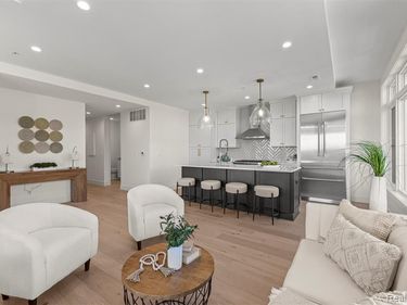 156 N Center Unit 201, Northville, MI 48167