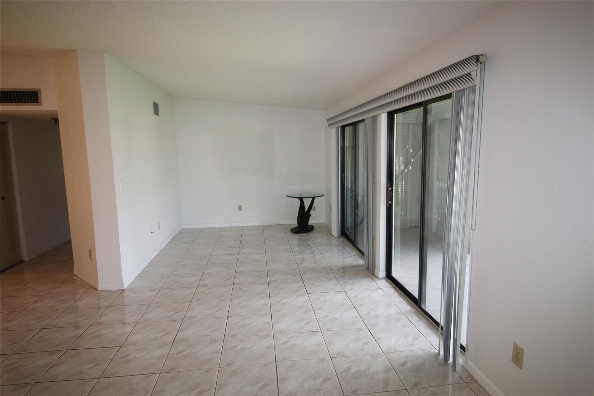 9728 S Belfort Circle, Unit 206, Tamarac, FL 33321 Photo