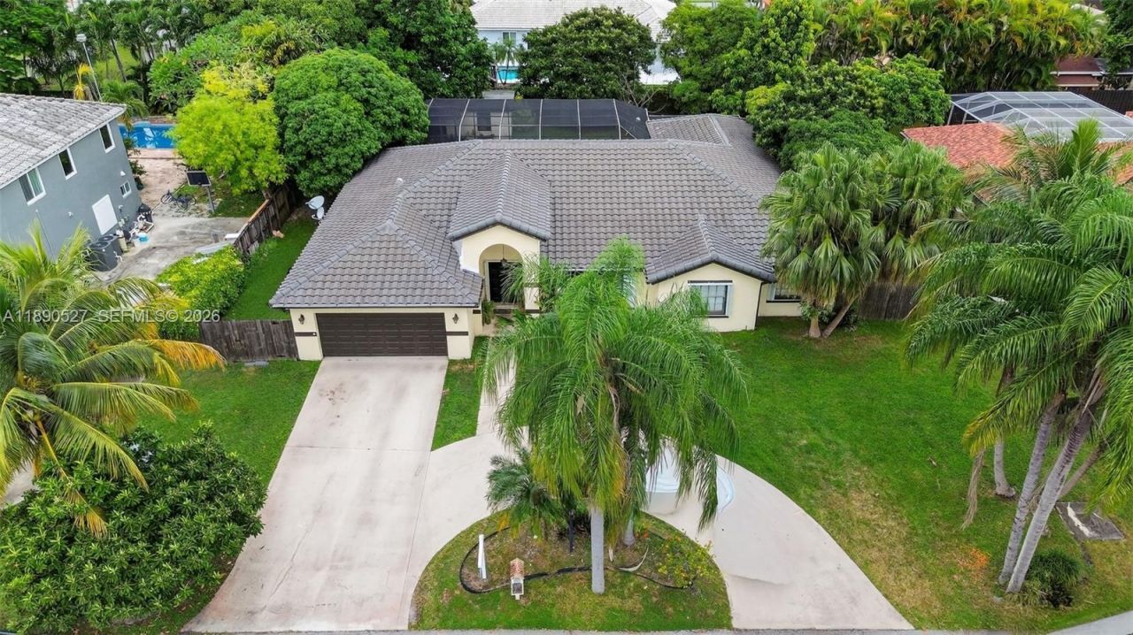 15181 SW 156th Ter, Miami, FL 33187 Photo