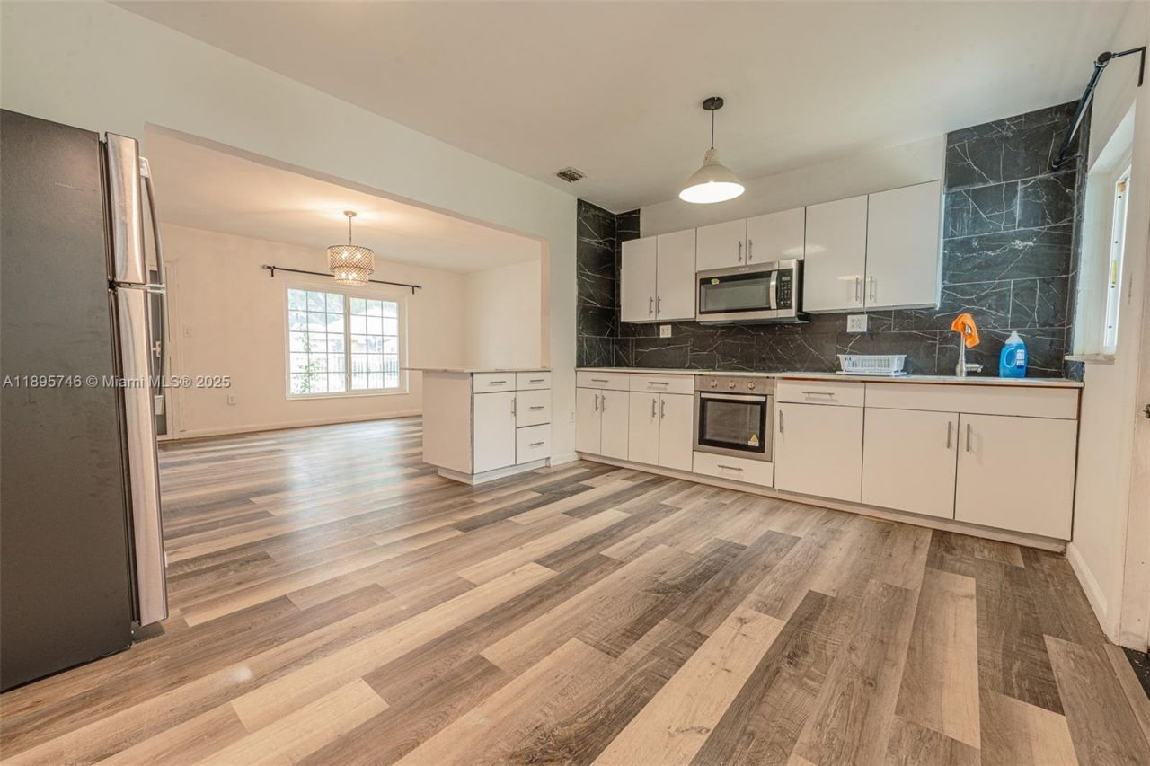 12426 NW 8th Ave, Unit A, North Miami, FL 33168 Photo