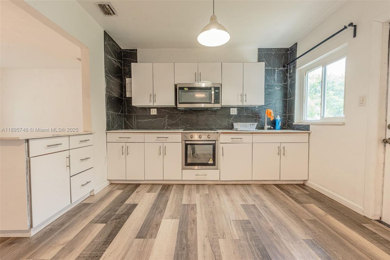 12426 NW 8th Ave, Unit A, North Miami, FL 33168 Photo