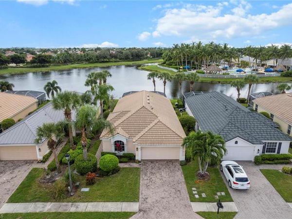2492 Belleville CT, CAPE CORAL, FL 33991