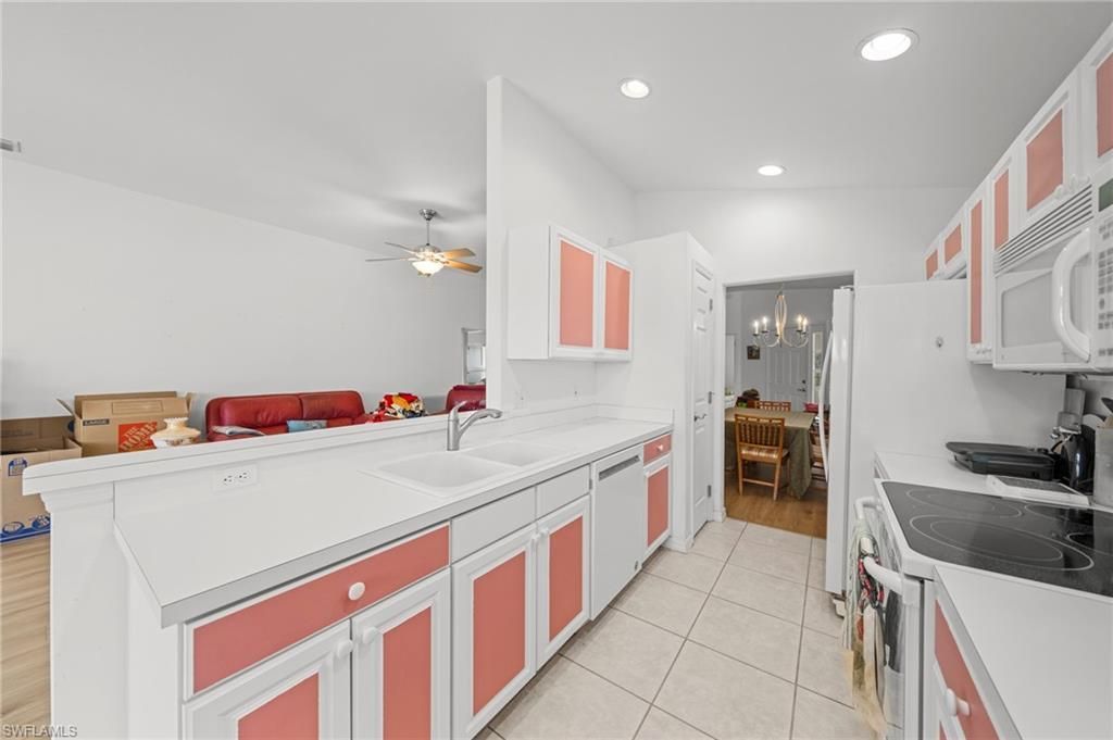 2492 Belleville Ct, Cape Coral, FL 33991 Photo