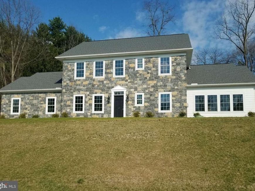 130 Woodbriar Drive, Chambersburg, PA 17202 Main Photo