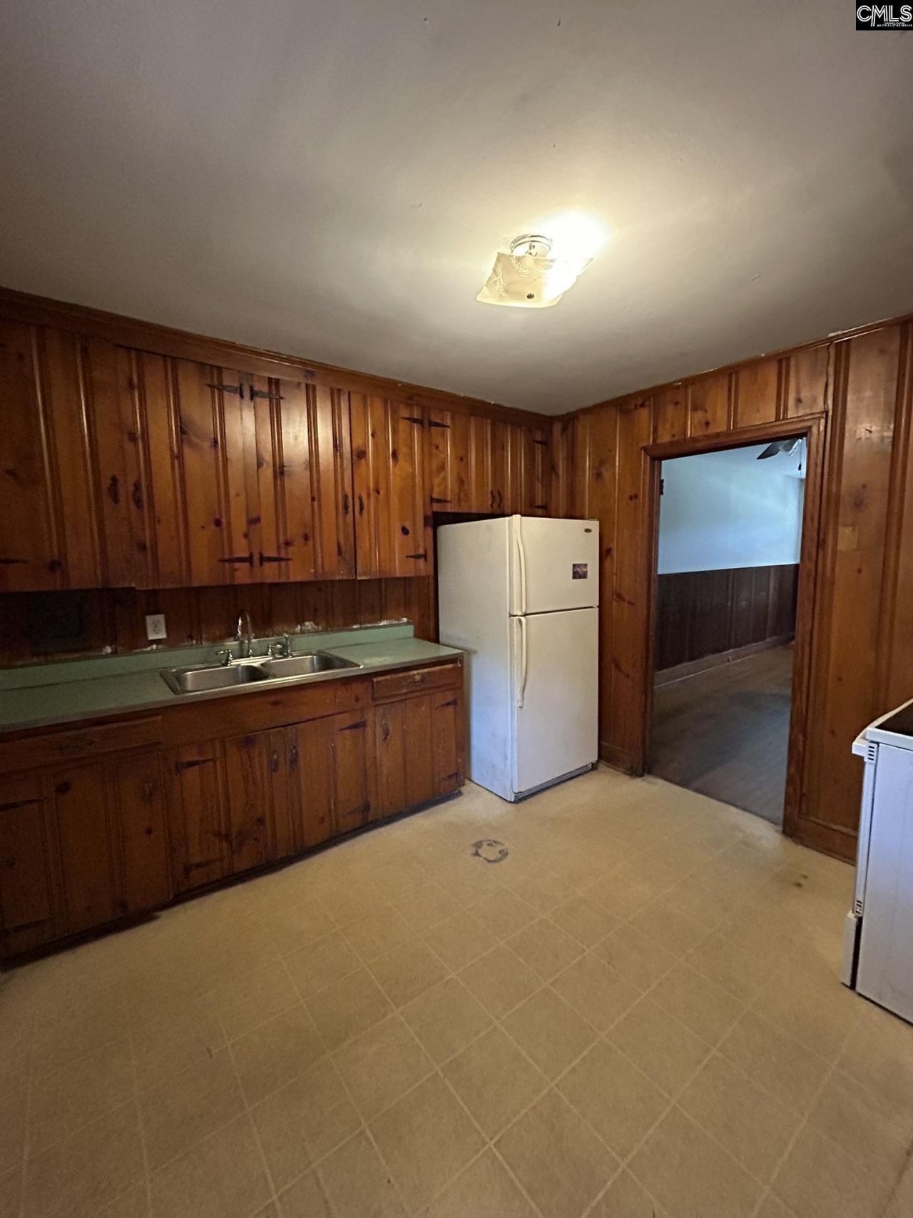 303 Beltline Boulevard Photo 8