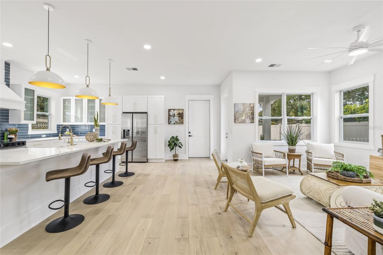 726 52nd Avenue N, Saint Petersburg, FL 33703 Photo