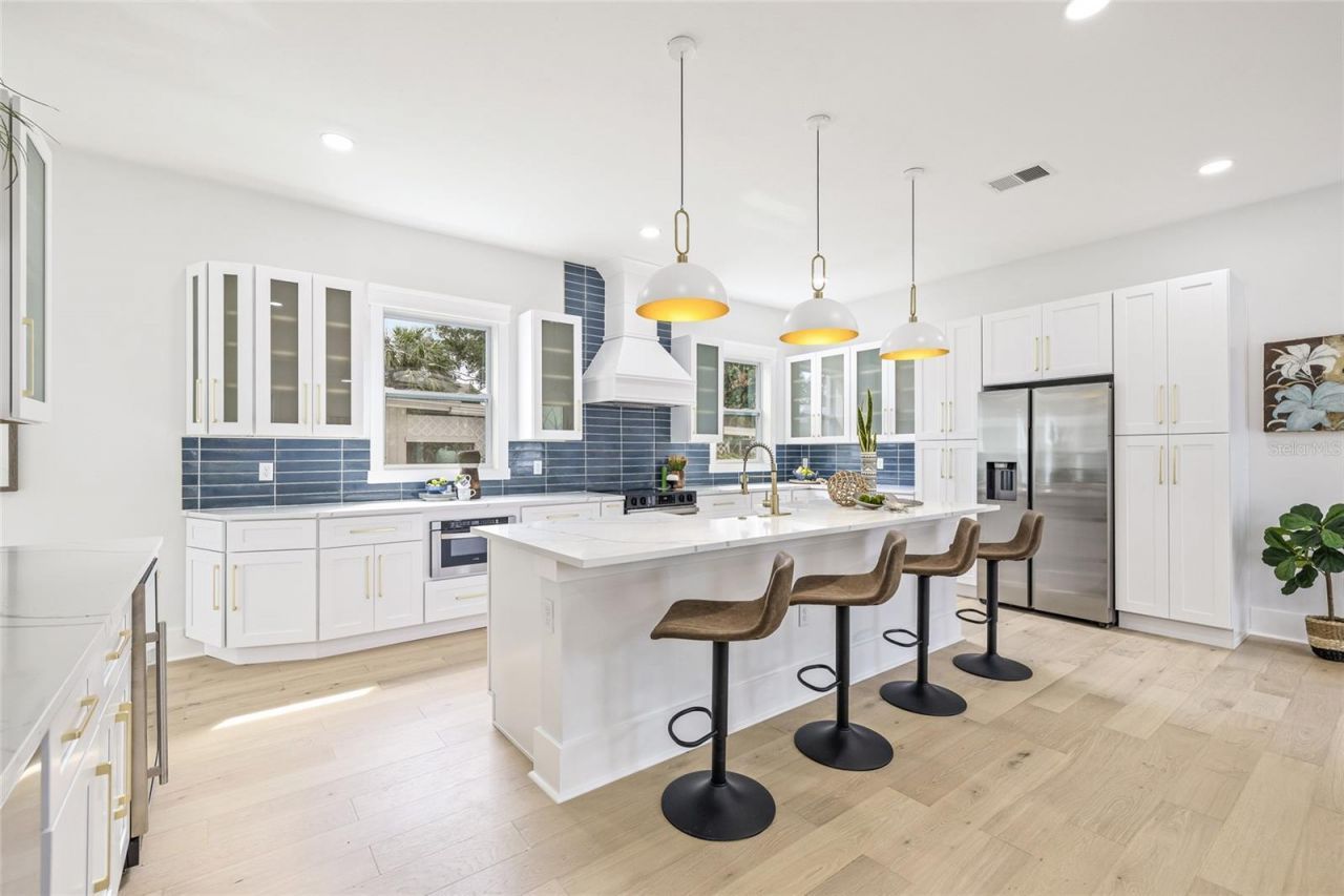 726 52nd Avenue N, Saint Petersburg, FL 33703 Photo