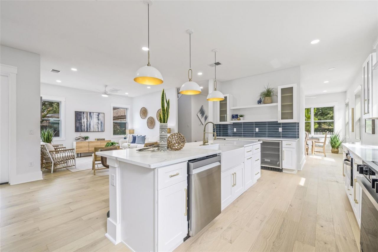 726 52nd Avenue N, Saint Petersburg, FL 33703 Photo