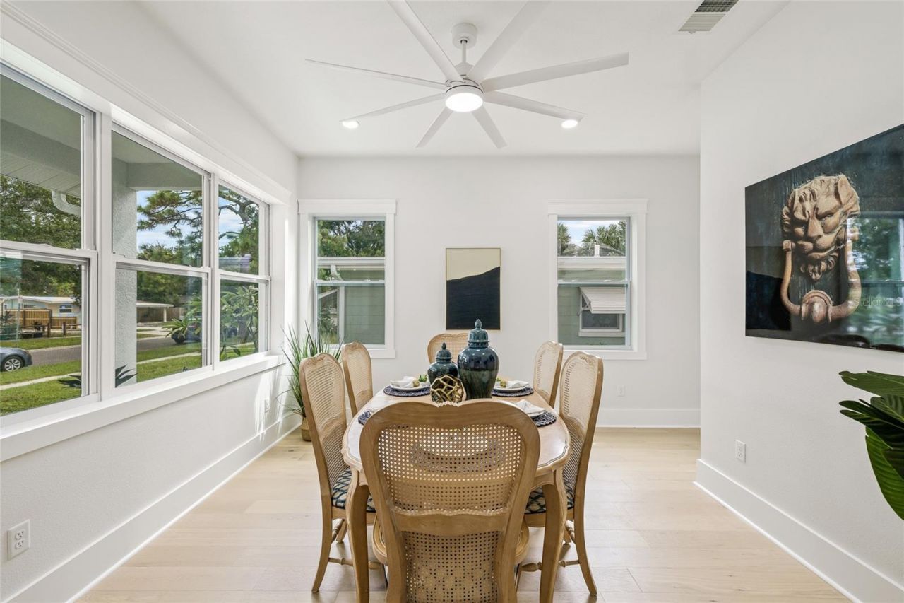 726 52nd Avenue N, Saint Petersburg, FL 33703 Photo