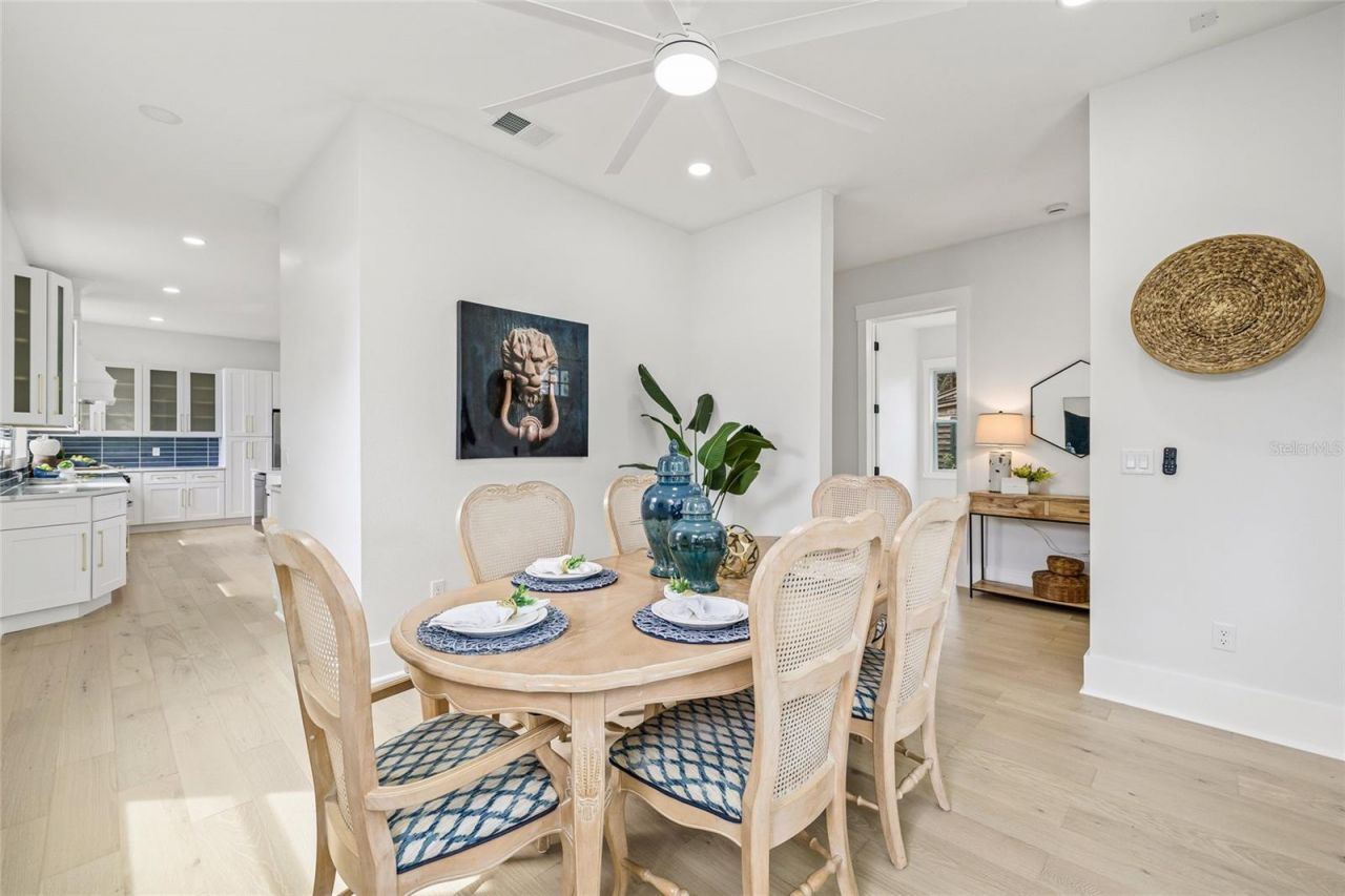 726 52nd Avenue N, Saint Petersburg, FL 33703 Photo