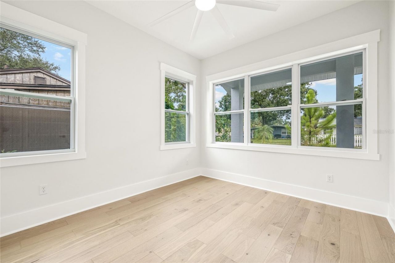 726 52nd Avenue N, Saint Petersburg, FL 33703 Photo