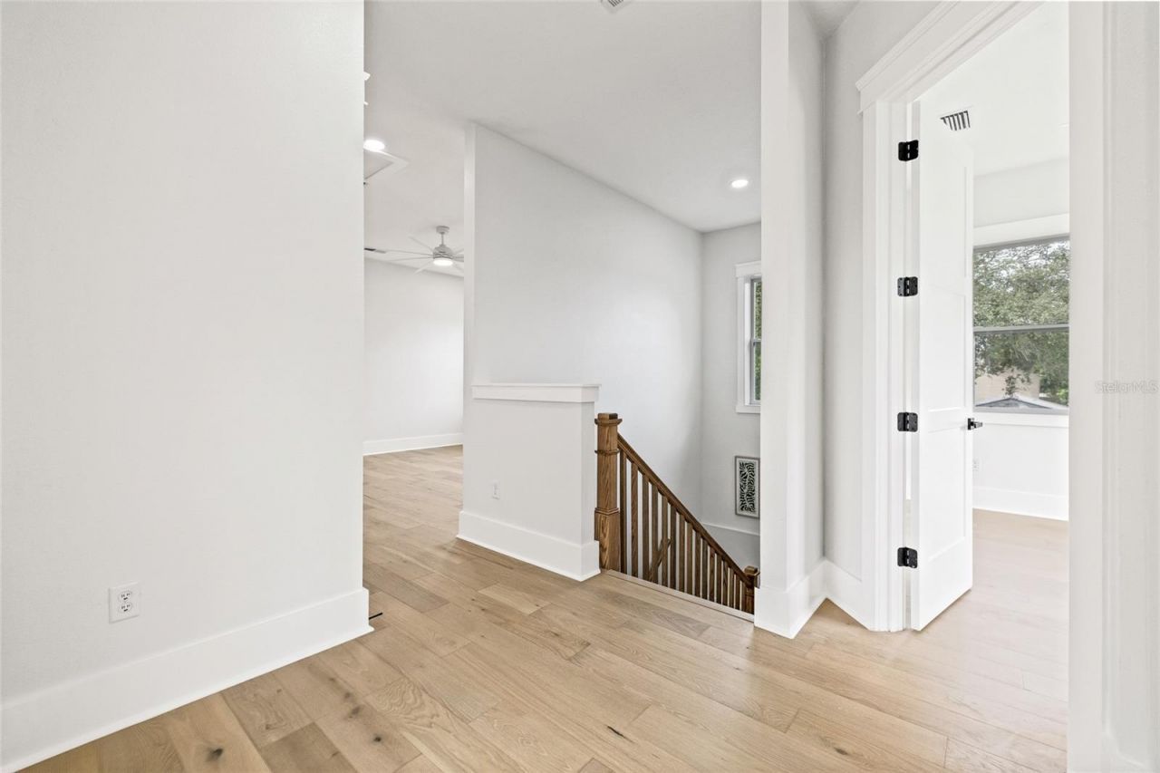 726 52nd Avenue N, Saint Petersburg, FL 33703 Photo