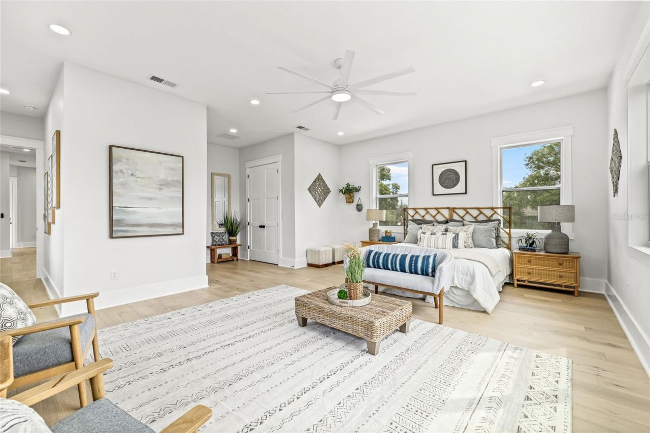 726 52nd Avenue N, Saint Petersburg, FL 33703 Photo