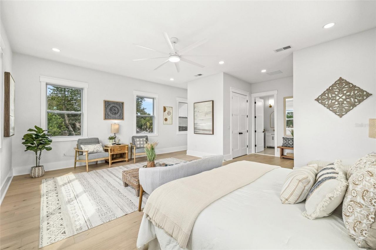 726 52nd Avenue N, Saint Petersburg, FL 33703 Photo