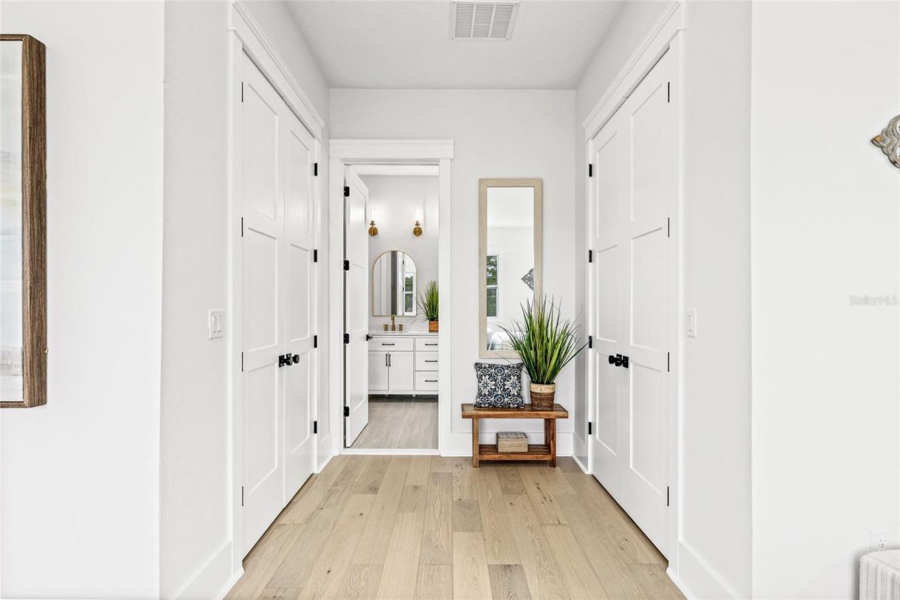 726 52nd Avenue N, Saint Petersburg, FL 33703 Photo