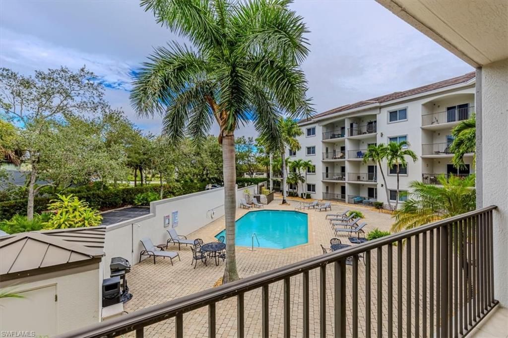 1100 Pine Ridge Rd, Naples, FL 34108 Photo