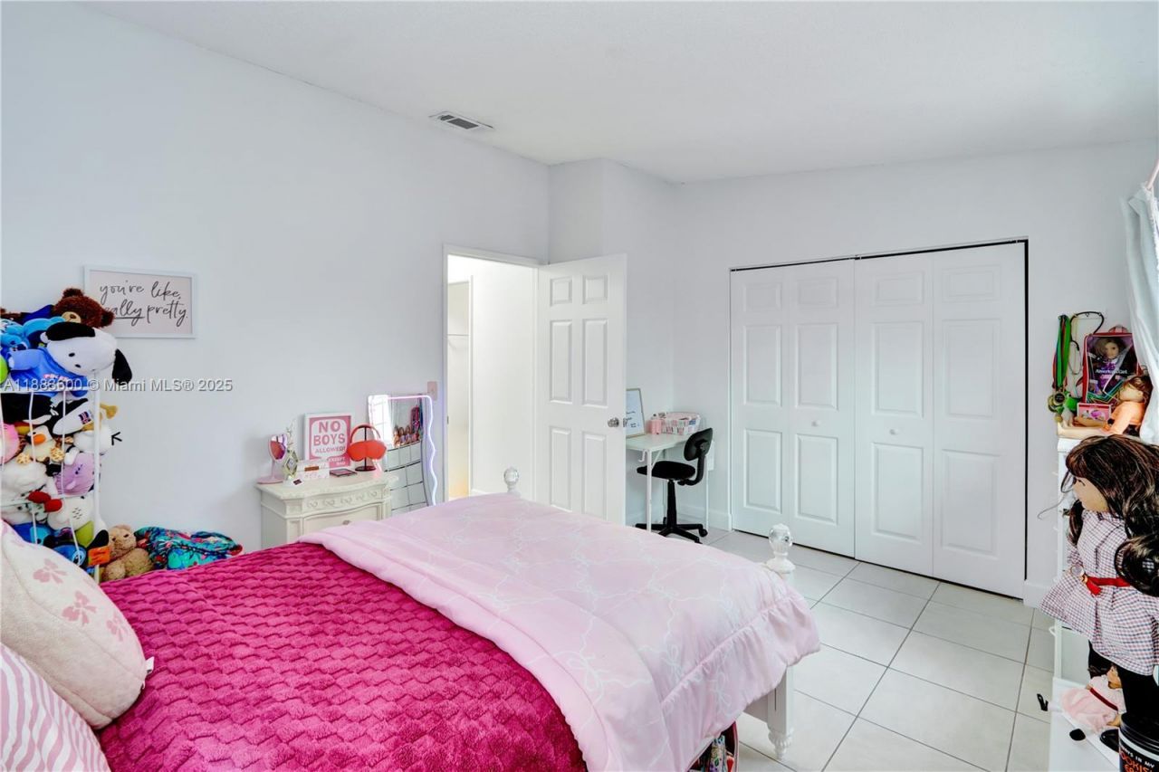 6916 NW 166th Ter, Unit 1204, Miami Lakes, FL 33014 Photo